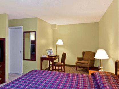 Burlington Inn Экстерьер фото