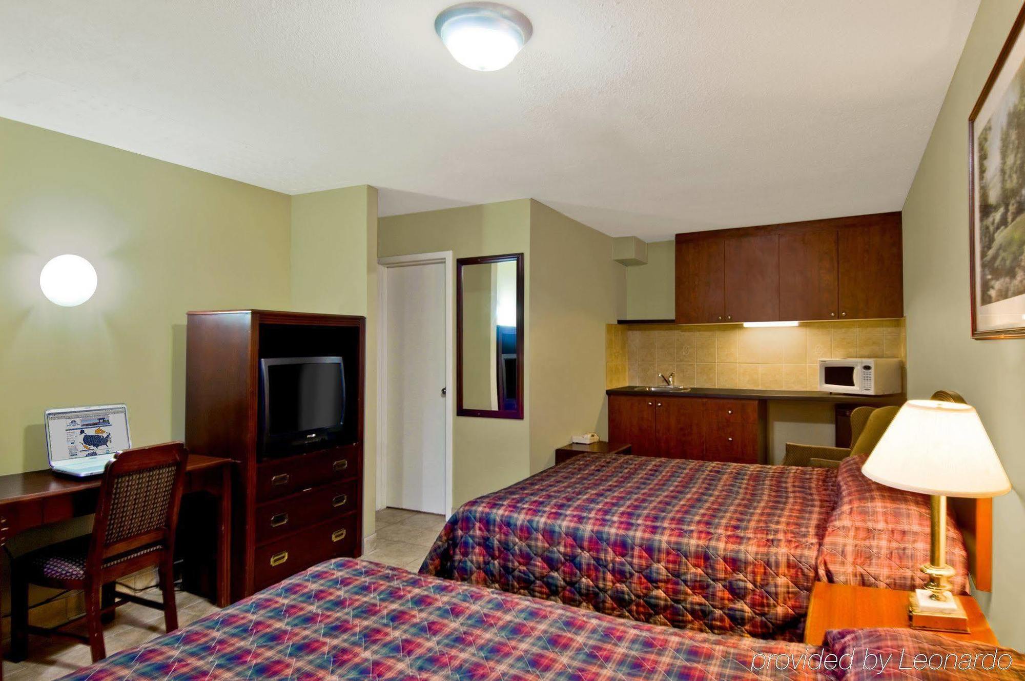 Burlington Inn Экстерьер фото
